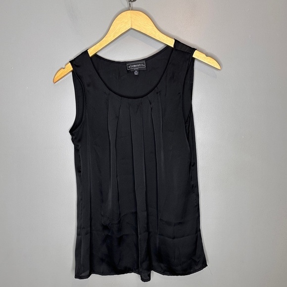 Elementz classic black sleeveless blouse - Picture 1 of 6